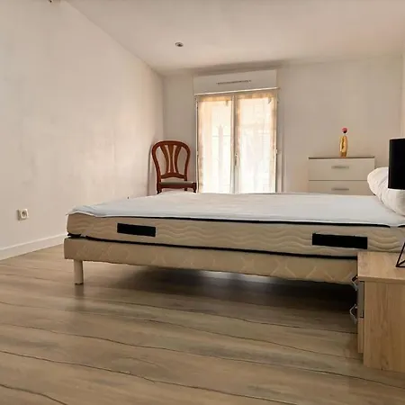 Holiday home Maison 8 Min Plage 6 Personnes