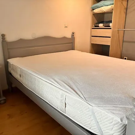 Maison 8 Min En Voiture De La 6 Personnes 別荘 ボンパ