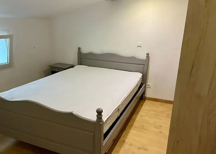 Maison 8 Min En Voiture De La 6 Personnes *