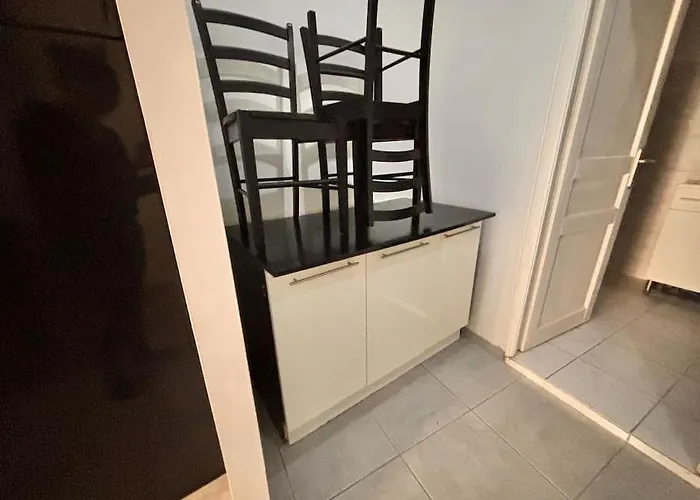 Holiday home Maison 8 Min En Voiture De La 6 Personnes