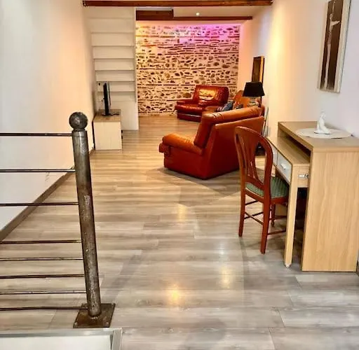 Maison 8 Min En Voiture De La 6 Personnes